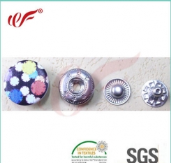 Spring Button 95